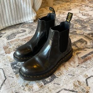 Doc Marten Chelsea Boots